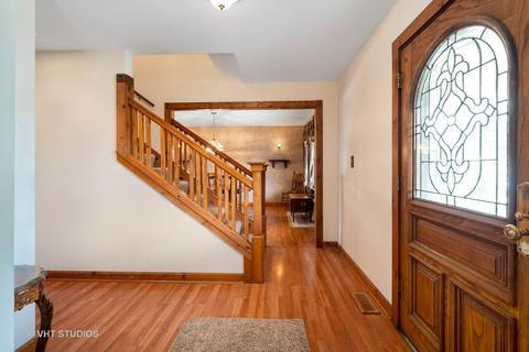 203 Deerhaven Dr, Minooka, IL 60447 photo 3