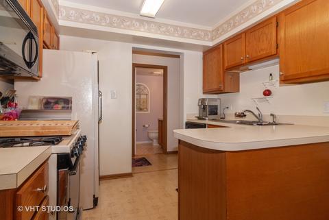 3522 Frontenac Ct, Aurora, IL 60504 photo 8