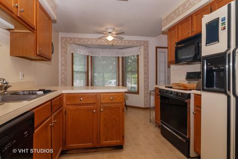 3522 Frontenac Ct, Aurora, IL 60504 photo 9