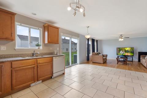 3910 Hoffman St, Plano, IL 60545 photo 6