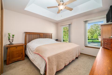 1340 Golfview St, Aurora, IL 60506 photo 7