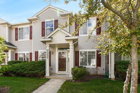 2322 Reflections Dr, Aurora, IL 60502 photo 1
