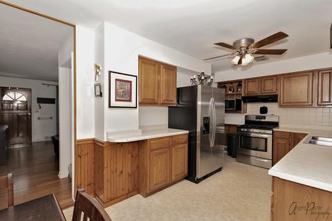 173 S Union St, Elgin, IL 60123 photo 9