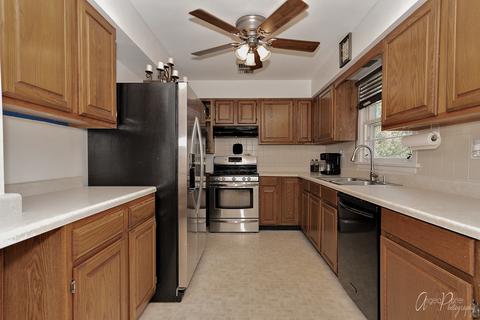 173 S Union St, Elgin, IL 60123 photo 11
