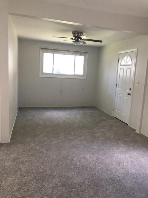 641 Lincoln Ave, Elgin, IL 60120 photo 2