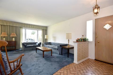 2157 Webster Ln, Des Plaines, IL 60018 photo 6