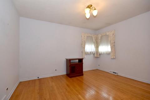 2157 Webster Ln, Des Plaines, IL 60018 photo 14