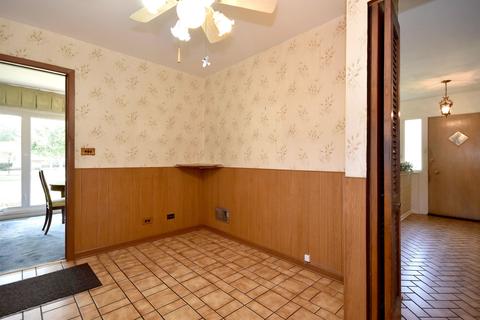 2157 Webster Ln, Des Plaines, IL 60018 photo 12
