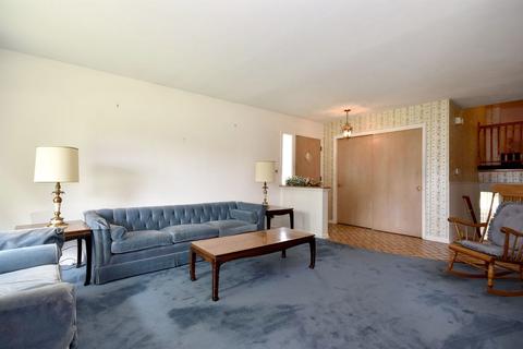 2157 Webster Ln, Des Plaines, IL 60018 photo 3
