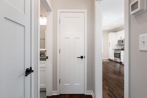 947 E Prairie Ave, Des Plaines, IL 60016 photo 13