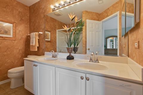 1621 Geneva Dr, Wheeling, IL 60090 photo 28