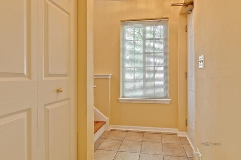 1621 Geneva Dr, Wheeling, IL 60090 photo 21
