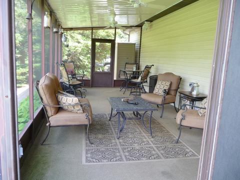852 Kingston Ln, Bartlett, IL 60103 photo 54