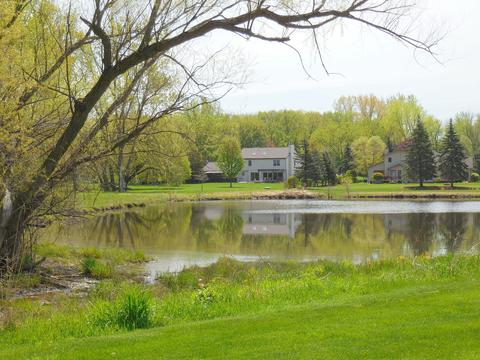 852 Kingston Ln, Bartlett, IL 60103 photo 2
