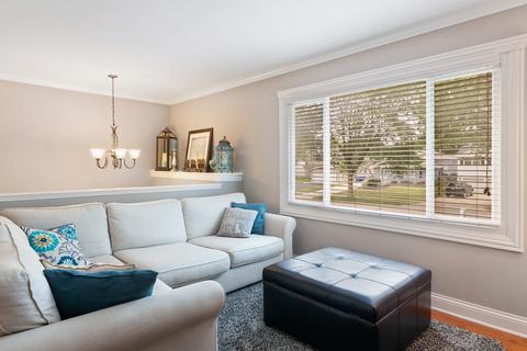 1215 Dawes Ave, Wheaton, IL 60189 photo 9