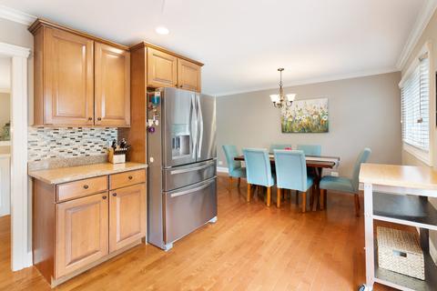 1215 Dawes Ave, Wheaton, IL 60189 photo 3