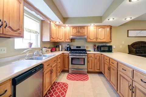24 S Scarborough Ct, Sidney, IL 61877 photo 14