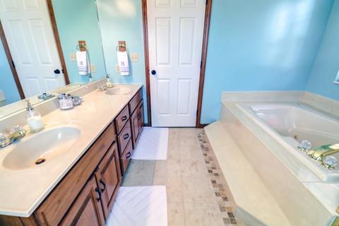 24 S Scarborough Ct, Sidney, IL 61877 photo 40