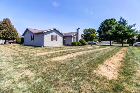 24 S Scarborough Ct, Sidney, IL 61877 photo 3