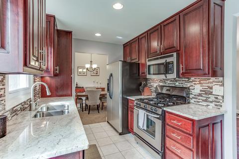 300 Terrace Dr, Bartlett, IL 60103 photo 9
