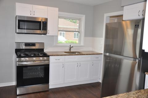 217 S Addison Rd, Addison, IL 60101 photo 5