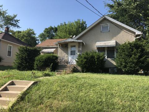 619 5th St, Peru, IL 61354 photo 1