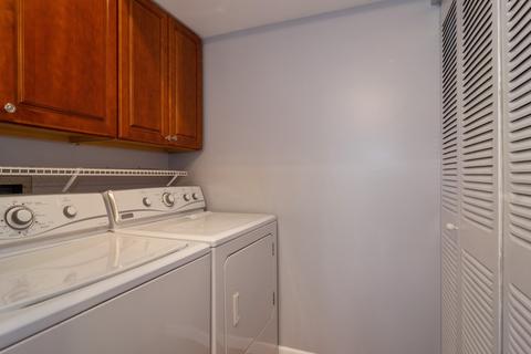 1682 Williamsburg Ct #E, Wheaton, IL 60189 photo 11