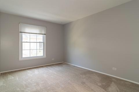 1682 Williamsburg Ct #E, Wheaton, IL 60189 photo 7