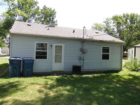 731 N Francine Dr, Kankakee, IL 60901 photo 2