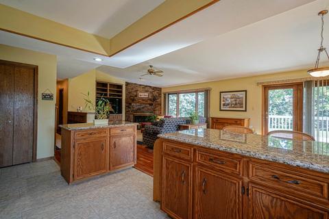 15946 E Lu Ann Ln, Davis Junction, IL 61020 photo 9