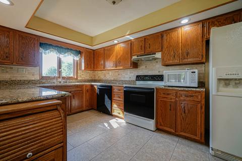15946 E Lu Ann Ln, Davis Junction, IL 61020 photo 5
