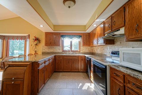 15946 E Lu Ann Ln, Davis Junction, IL 61020 photo 6
