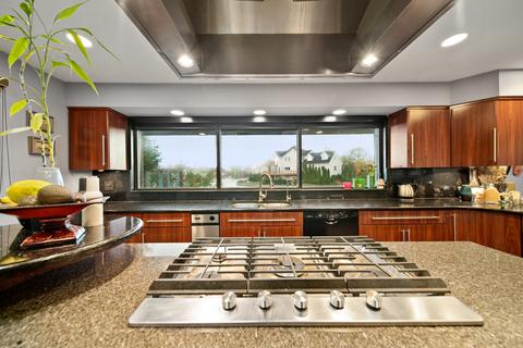 9646 Reding Cir, Des Plaines, IL 60016 photo 11