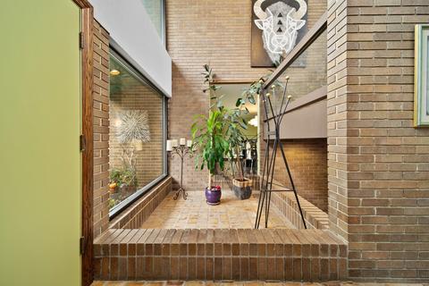 9646 Reding Cir, Des Plaines, IL 60016 photo 5