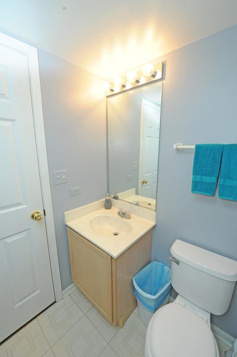 130 Willow Rd, Wheeling, IL 60090 photo 25