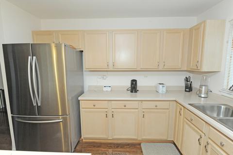 130 Willow Rd, Wheeling, IL 60090 photo 23