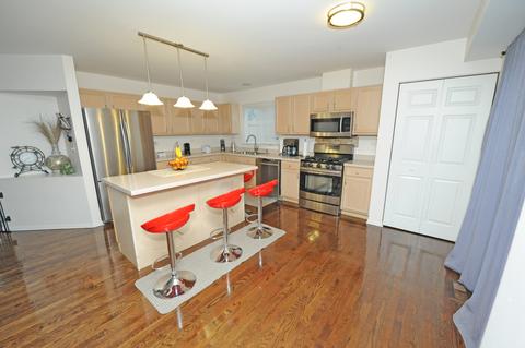 130 Willow Rd, Wheeling, IL 60090 photo 19