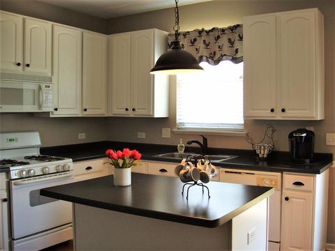2872 Lundquist Dr, Aurora, IL 60503 photo 14
