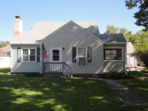 373 E Lincoln St, Seneca, IL 61360 photo 2