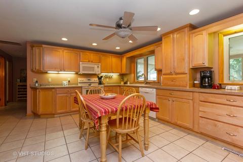 11 Park Pl, Kankakee, IL 60901 photo 4