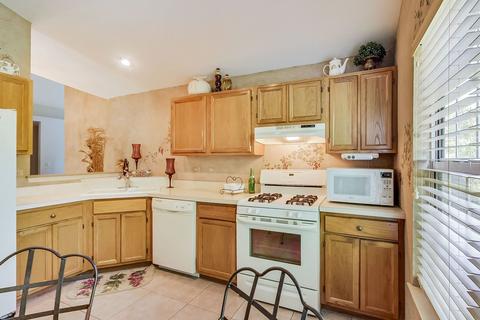 375 Aberdeen Ct #3, Bartlett, IL 60103 photo 8