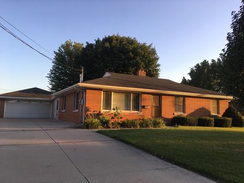 3002 6th St, Peru, IL 61354 photo 1