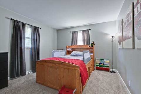 126 Hickory Rd, Oakwood Hills, IL 60013 photo 9
