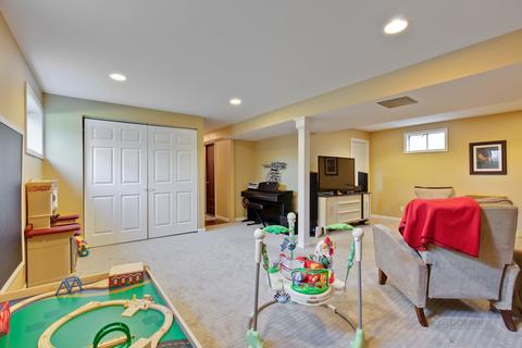 126 Hickory Rd, Oakwood Hills, IL 60013 photo 13
