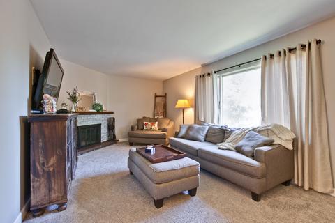 126 Hickory Rd, Oakwood Hills, IL 60013 photo 6