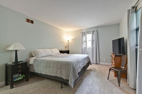 126 Hickory Rd, Oakwood Hills, IL 60013 photo 7