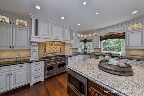 2845 Clara Ave, Aurora, IL 60502 photo 5