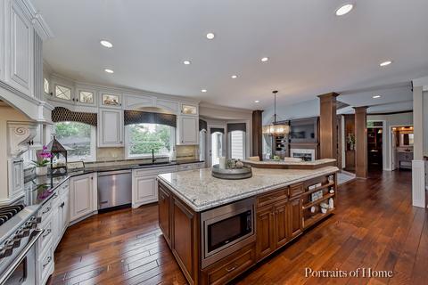 2845 Clara Ave, Aurora, IL 60502 photo 7