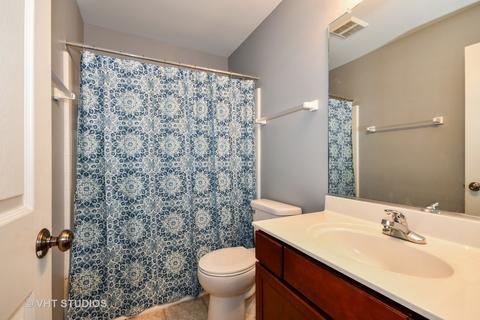 1768 Barnett Ln, Bartlett, IL 60103 photo 18