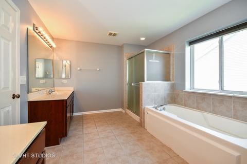 1768 Barnett Ln, Bartlett, IL 60103 photo 12